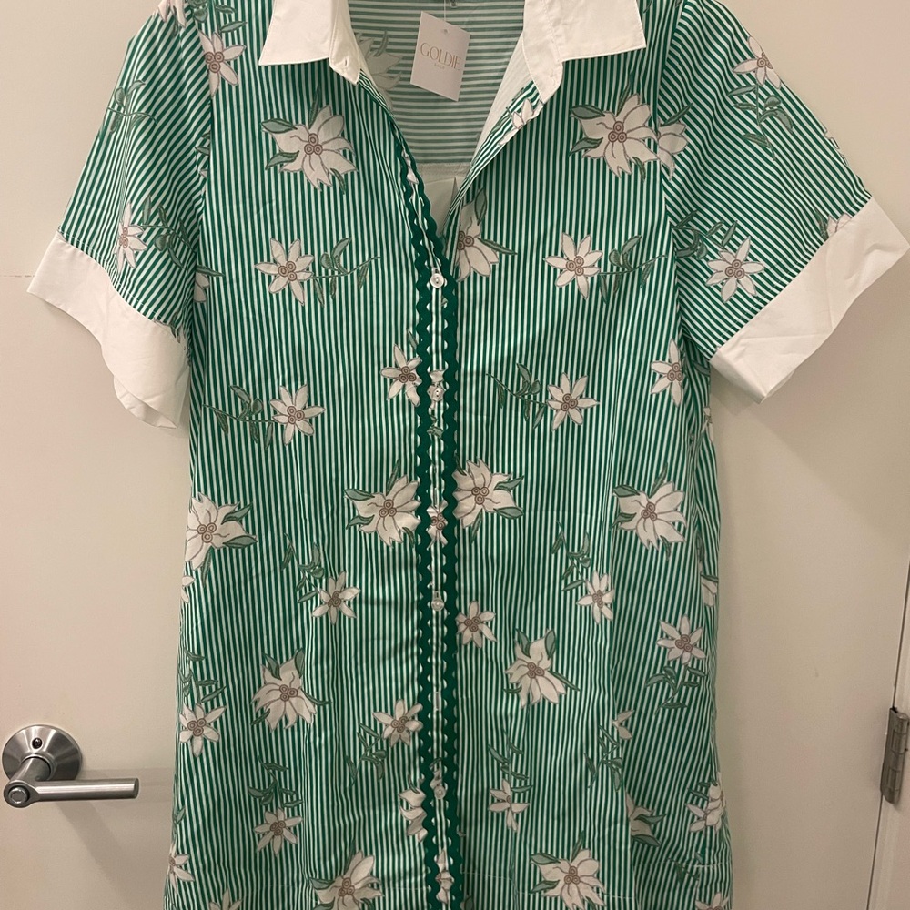 Entro Green and White Floral Striped Shirt